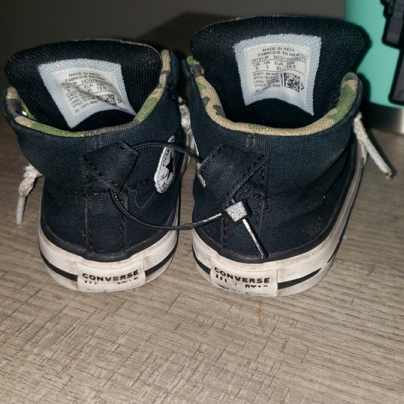 Converse Hightops-Toddler - Picture 2 of 5